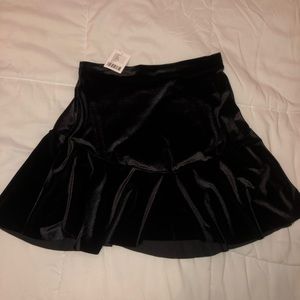 Black Velvet Peplum skirt - Urban Outfitters